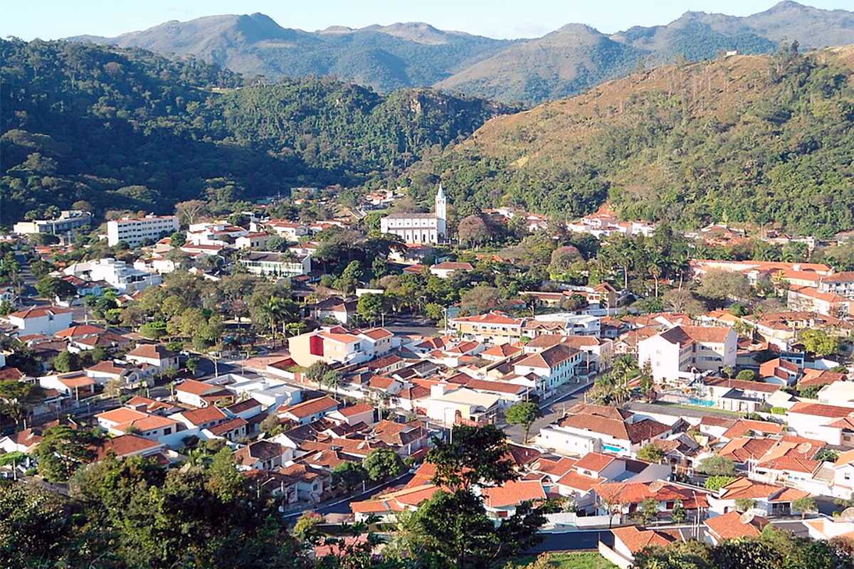 Sabores, acolhimento e natureza se encontram em um restaurante que valoriza o tempo, o ambiente e a boa comida.